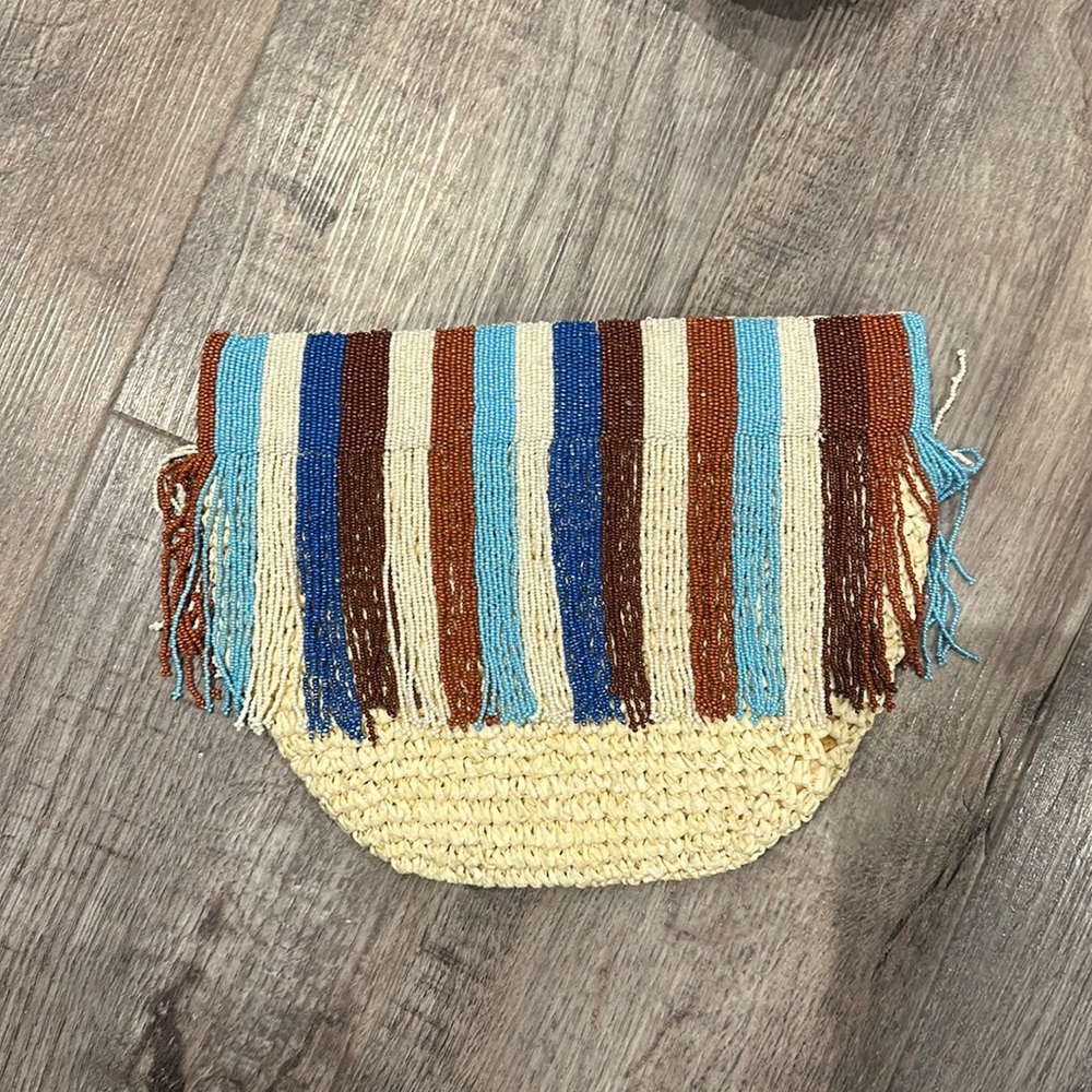 Roller rabbit beaded raffia clutch